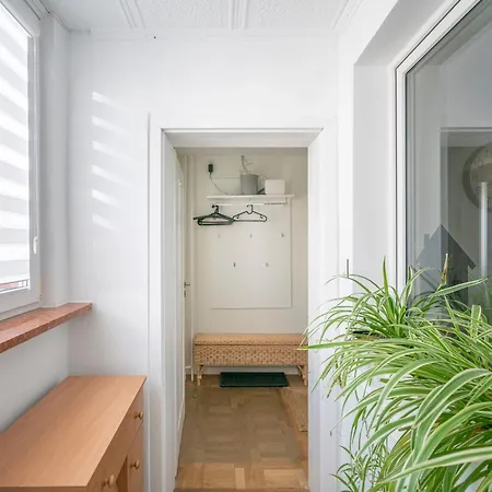 Turkusowy Self Check In Lejlighed